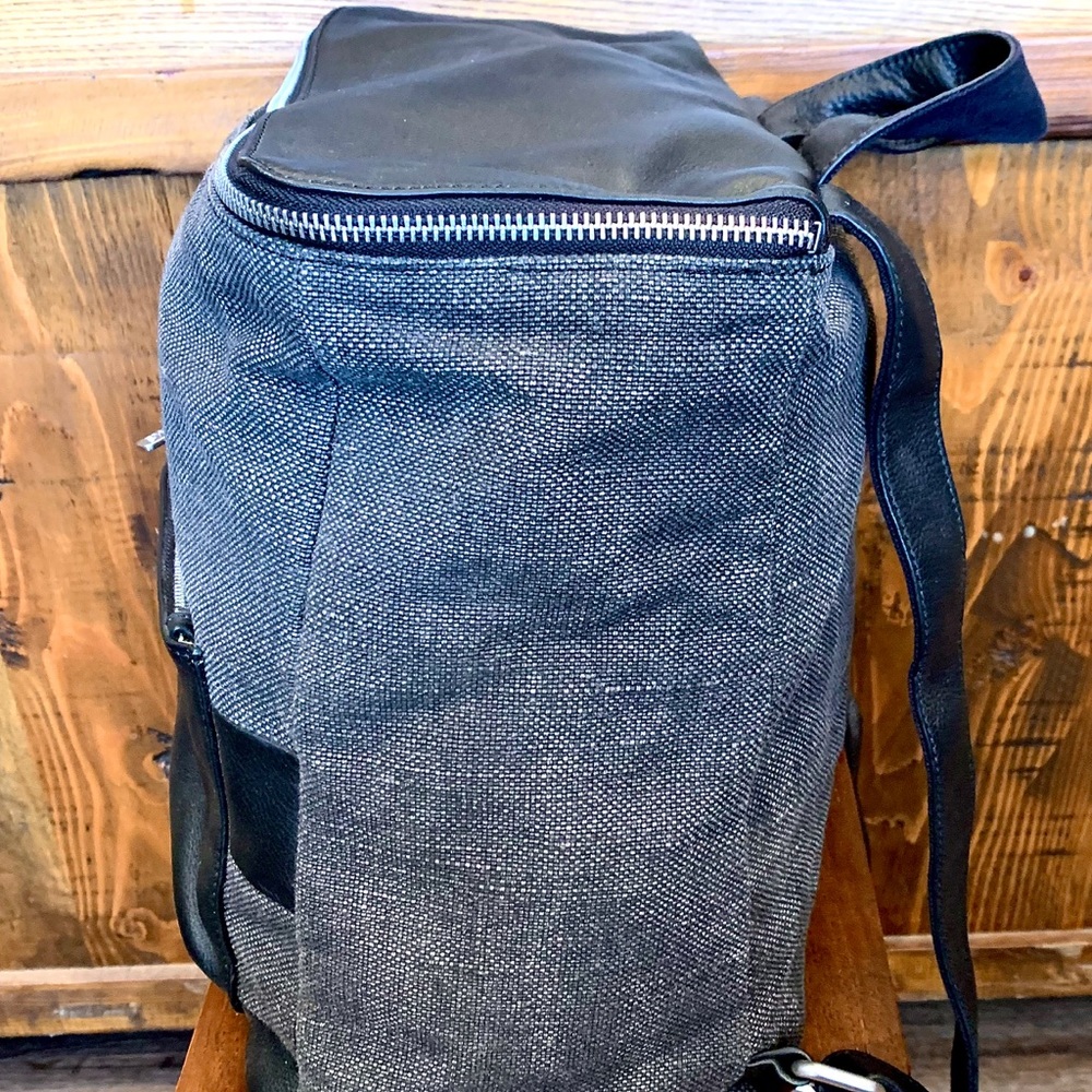 Toms backpack - Picture 2 of 8